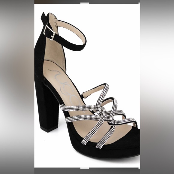 Sugar petal women’s high heels - Picture 2 of 8